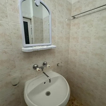 בית הארחה Laguna - 3*