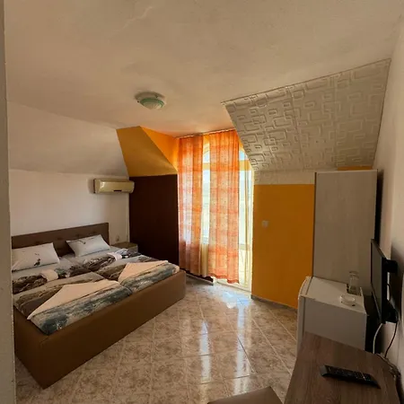 Laguna - Konukevi 3*